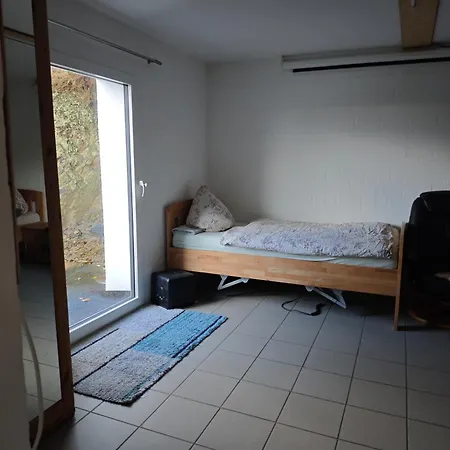 5 Monteur-ferienwohnungen Naehe Badesee Mit Bergblick