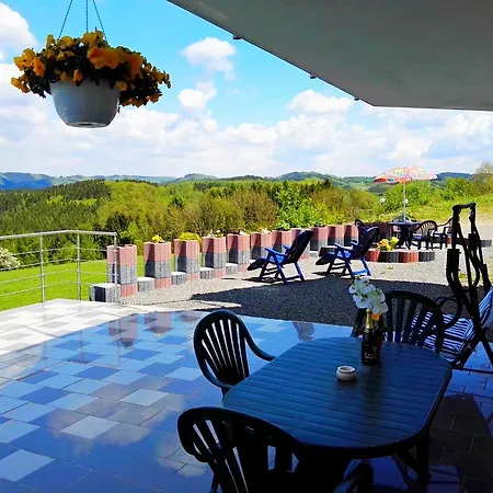 Naehe Badesee Mit Bergblick