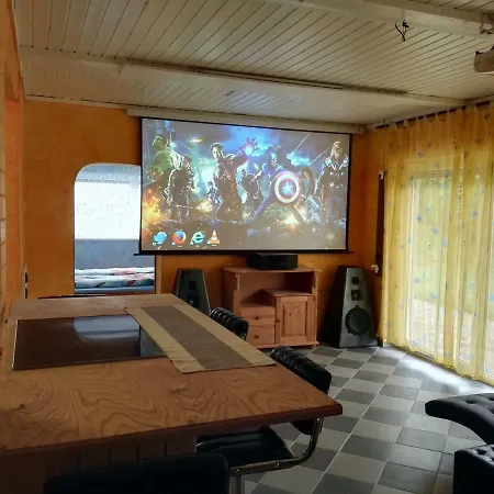 Naehe Badesee Mit Bergblick * Bergneustadt