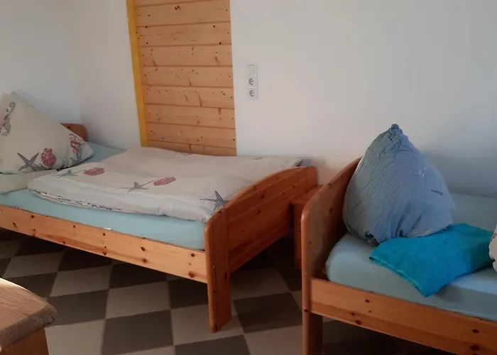 Appartement 5 Monteur-ferienwohnungen Naehe Badesee Mit Bergblick *