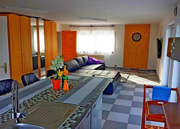 Apartamento 5 Monteur-ferienwohnungen Naehe Badesee Mit Bergblick