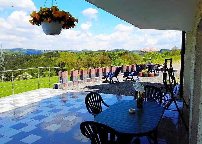 5 Monteur-ferienwohnungen Naehe Badesee Mit Bergblick