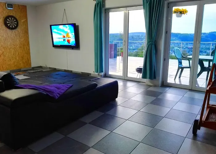 5 Monteur-ferienwohnungen Naehe Badesee Mit Bergblick Appartement