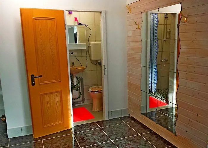 5 Monteur-ferienwohnungen Naehe Badesee Mit Bergblick *