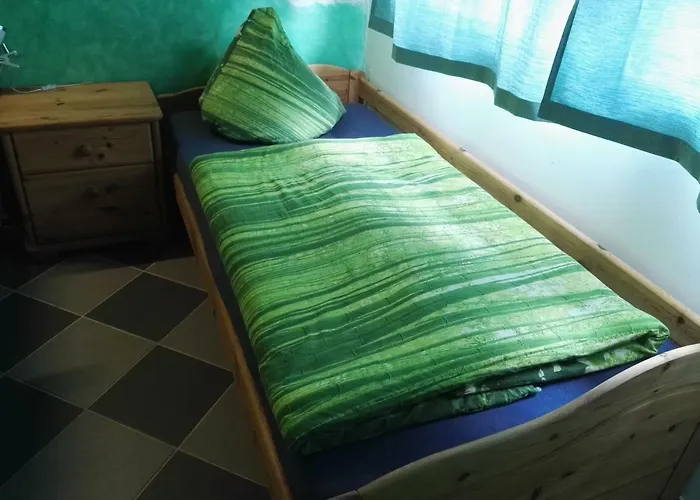 5 Monteur-ferienwohnungen Naehe Badesee Mit Bergblick Appartement